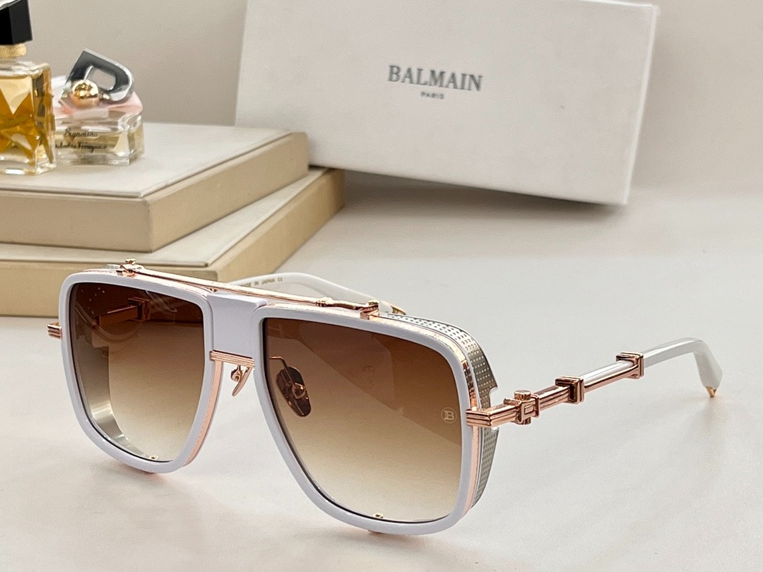 Balmain glasses