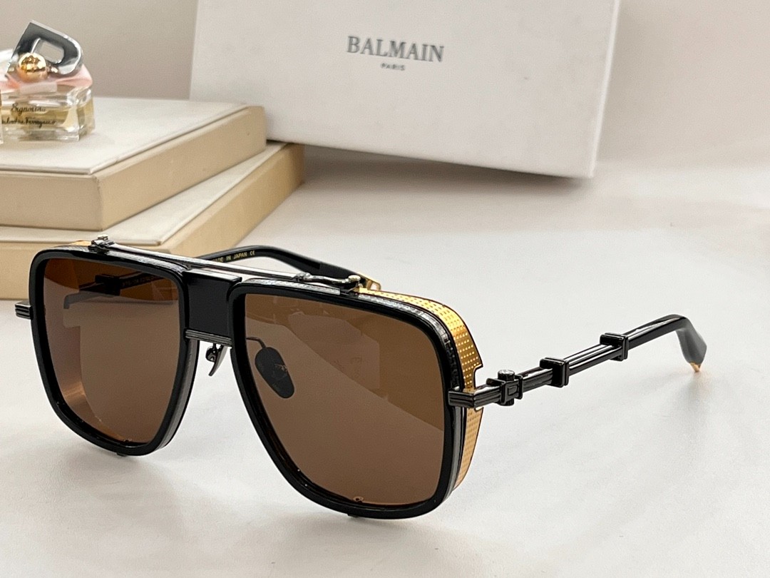 Balmain glasses