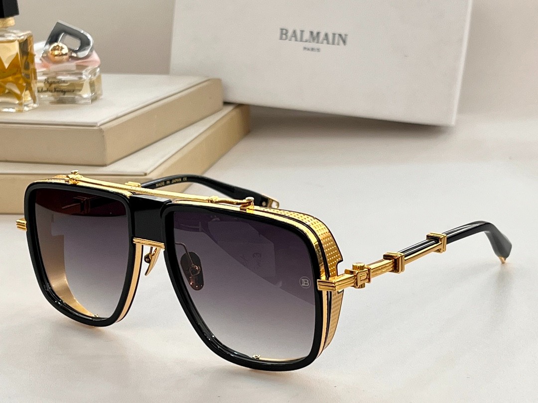 Balmain glasses