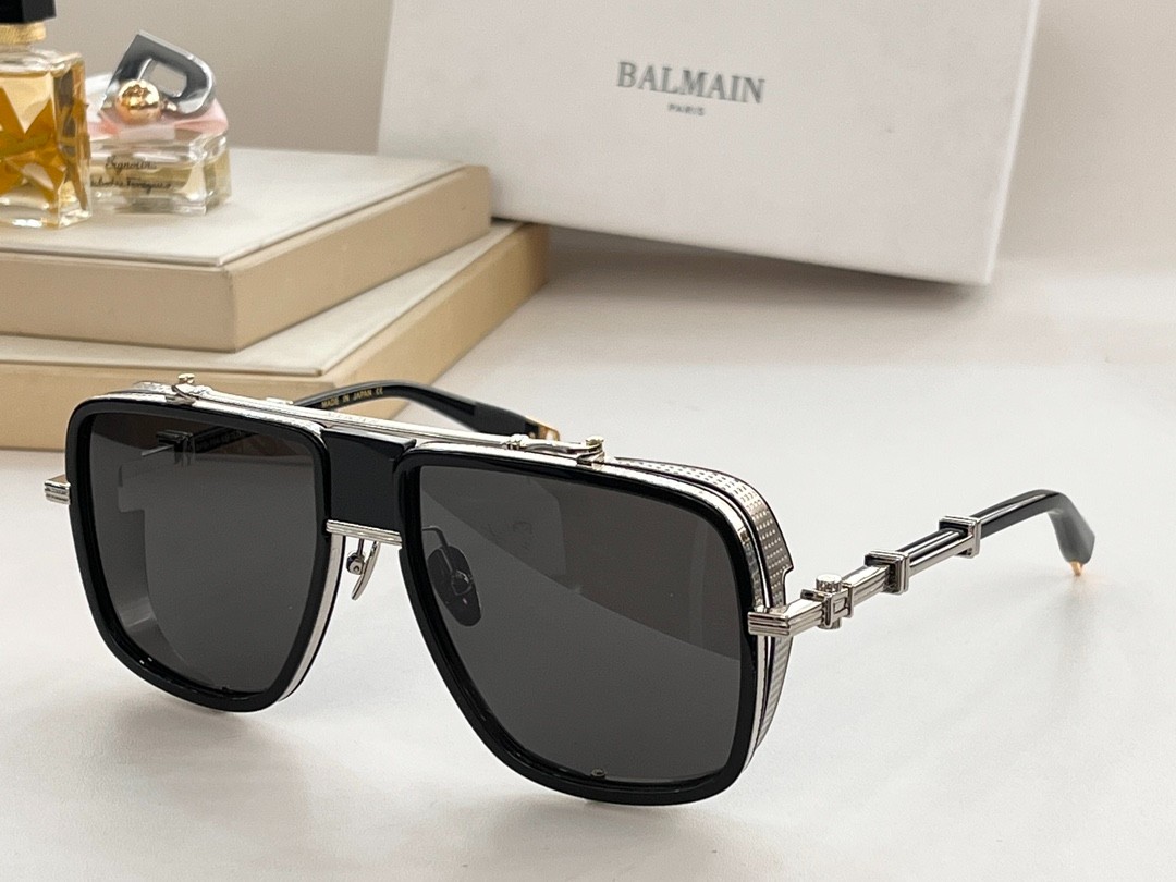 Balmain glasses