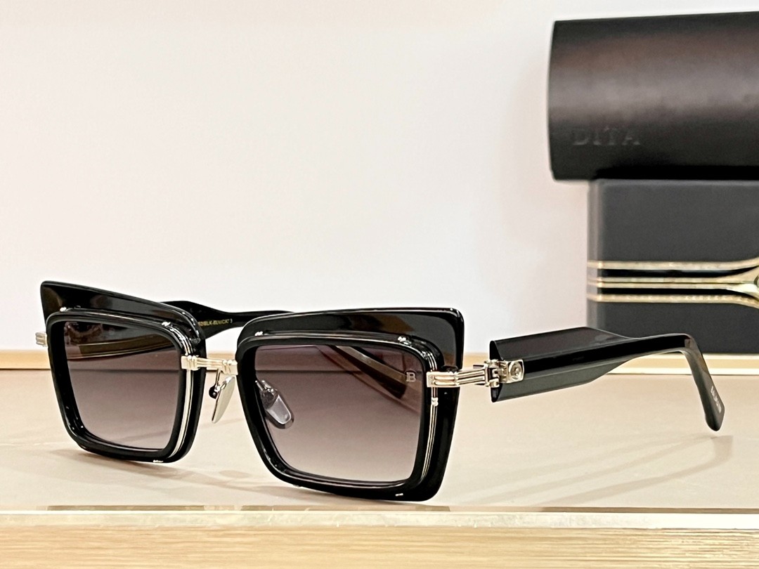 Balmain glasses