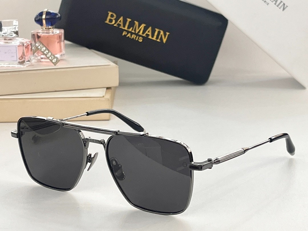 Balmain glasses