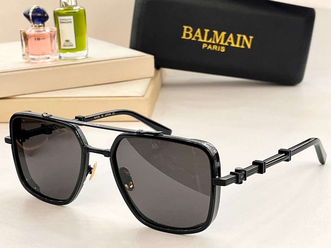 Balmain glasses
