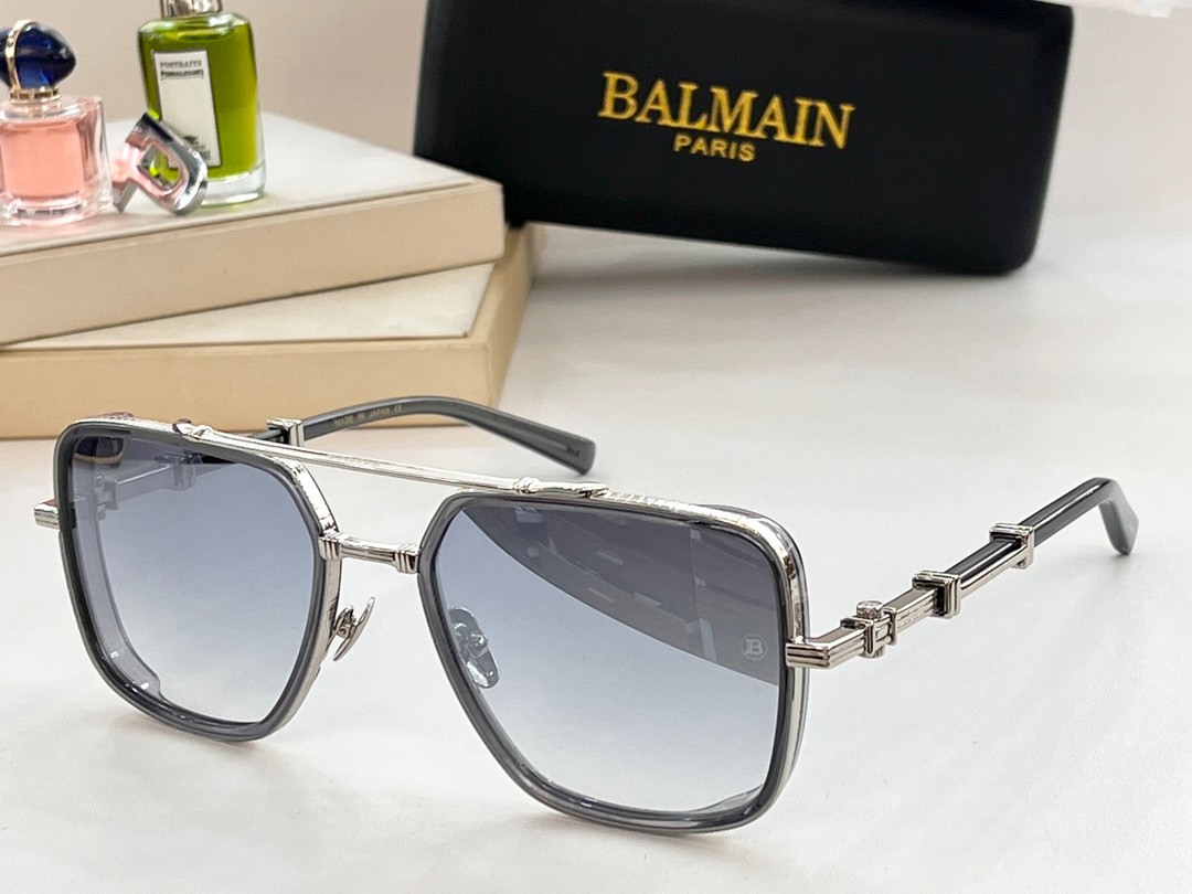 Balmain glasses
