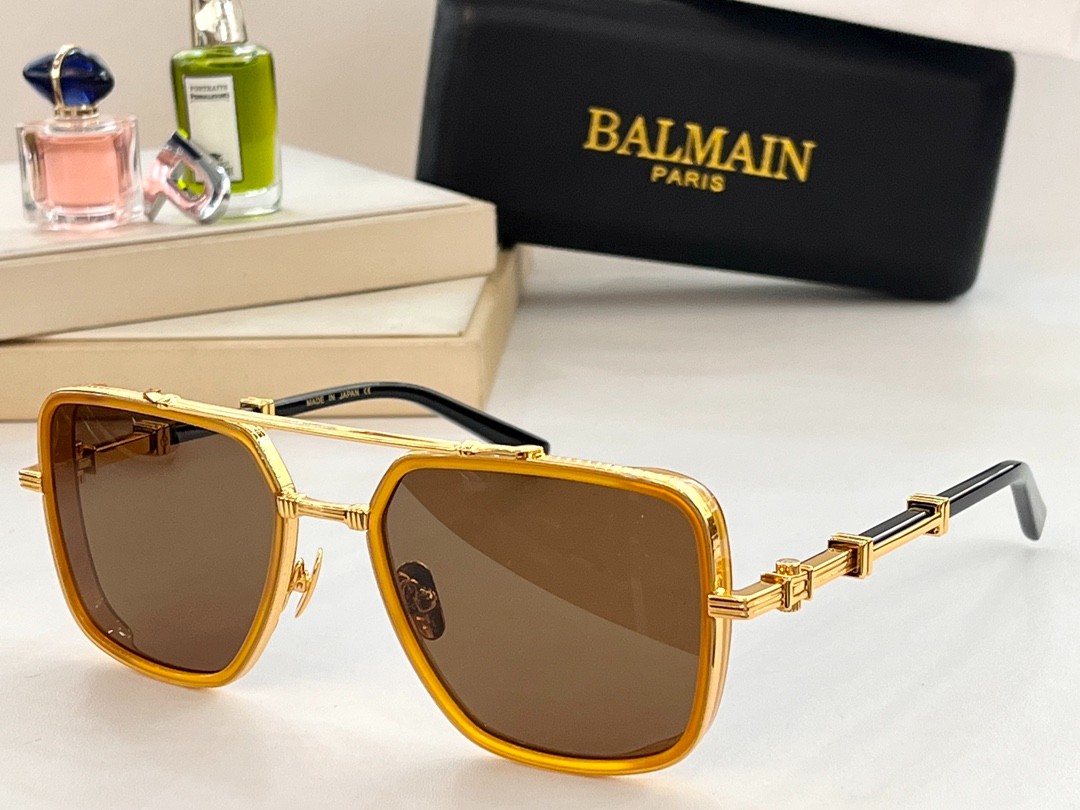 Balmain glasses