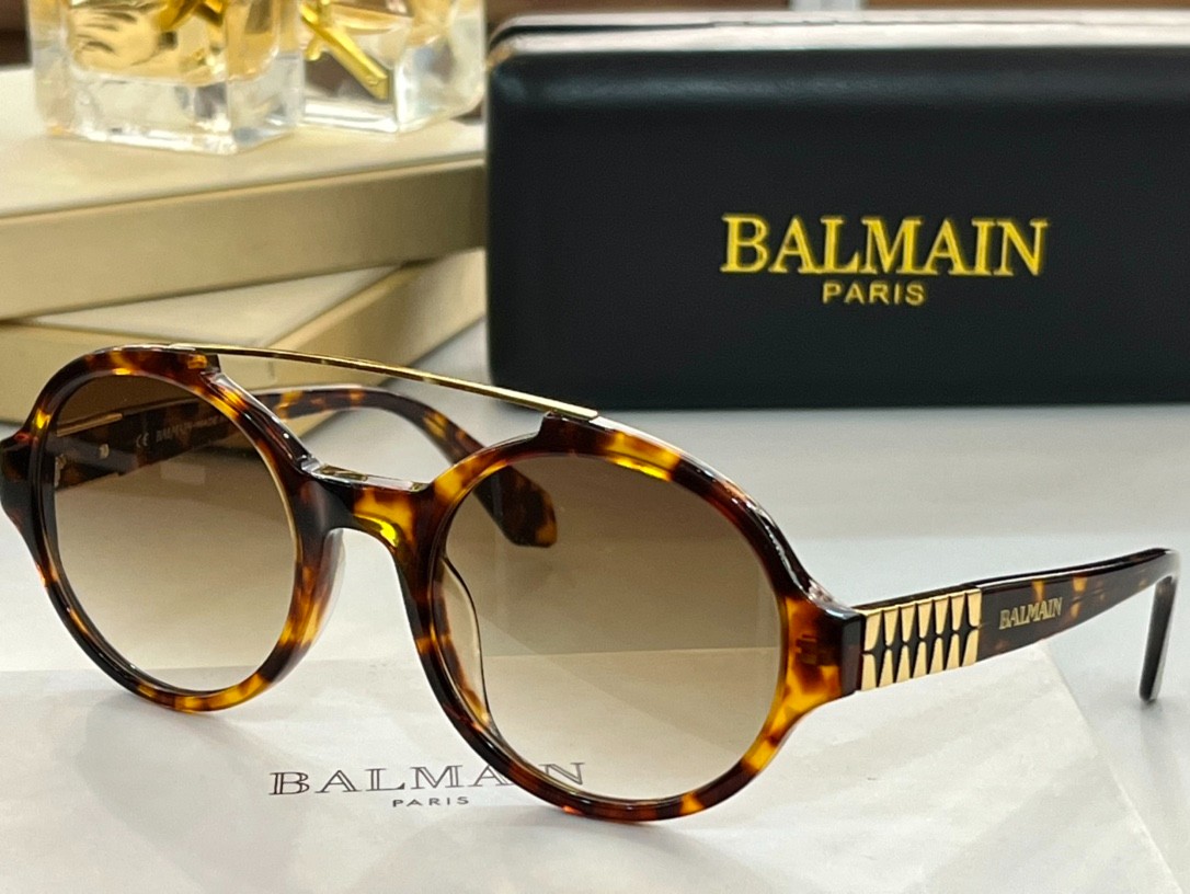 Balmain glasses