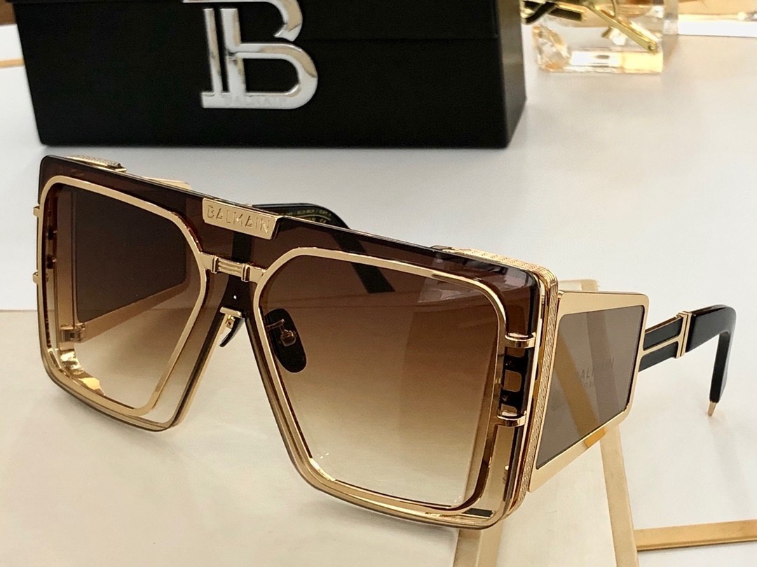 Balmain glasses
