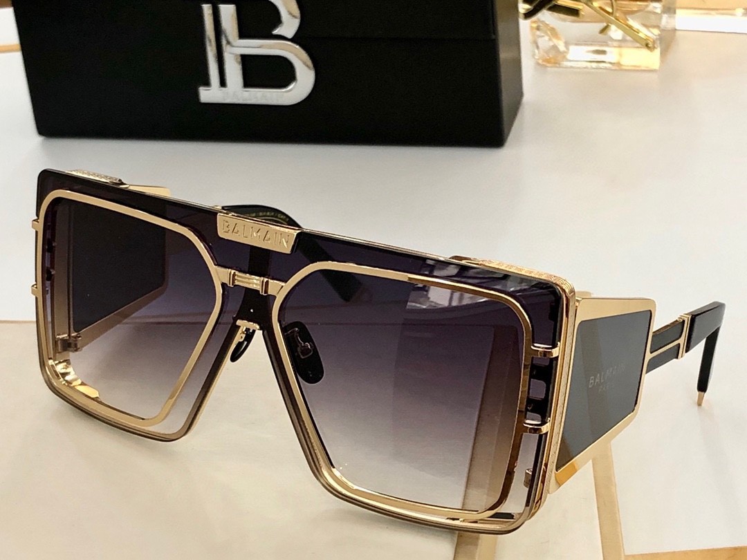 Balmain glasses