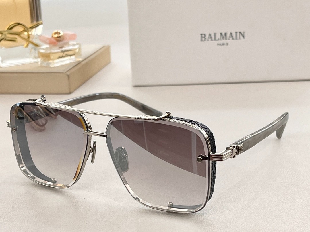 Balmain glasses