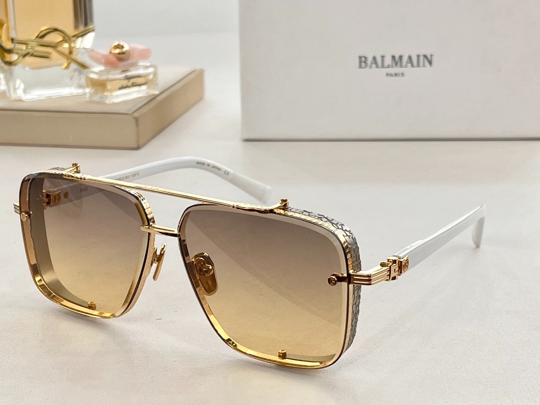 Balmain glasses