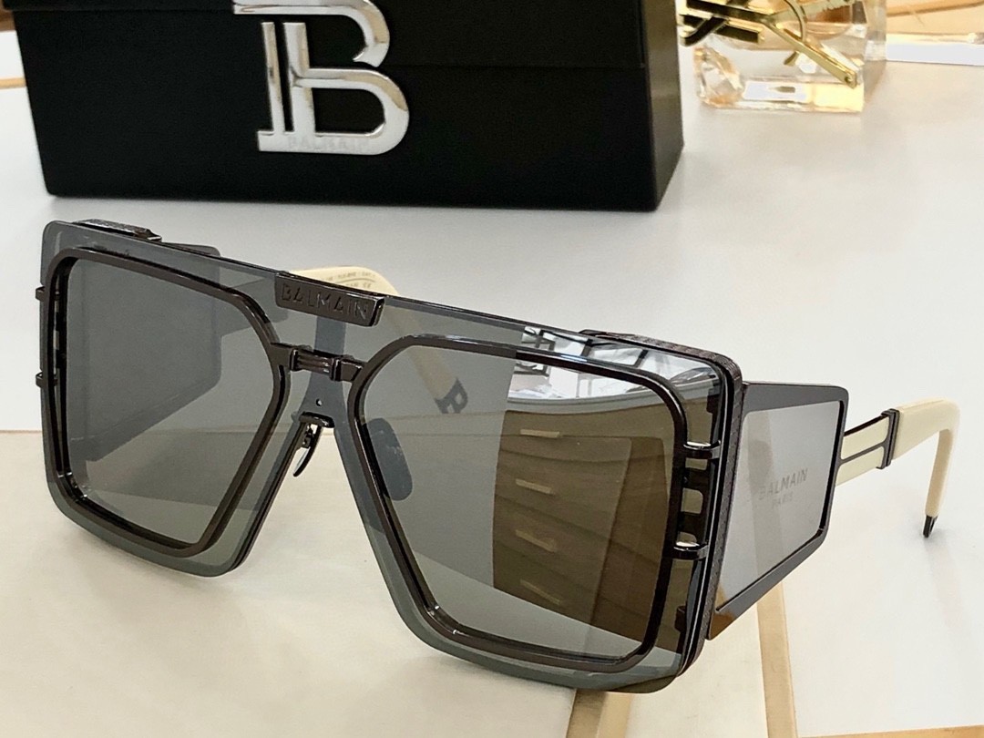 Balmain glasses