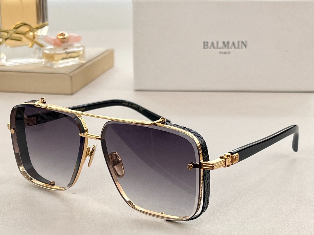 Balmain glasses