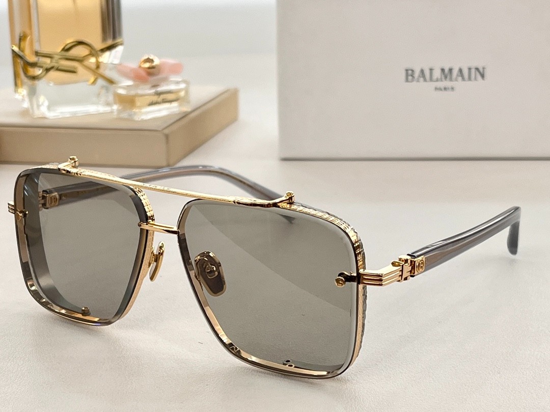 Balmain glasses