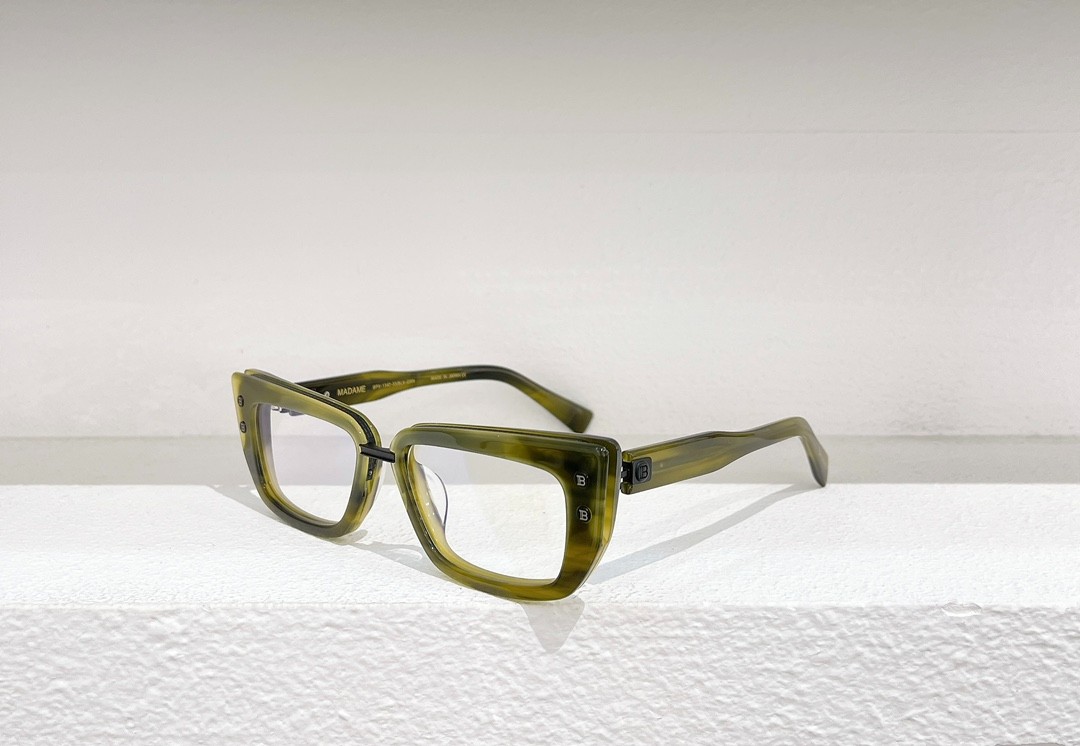 Balmain glasses