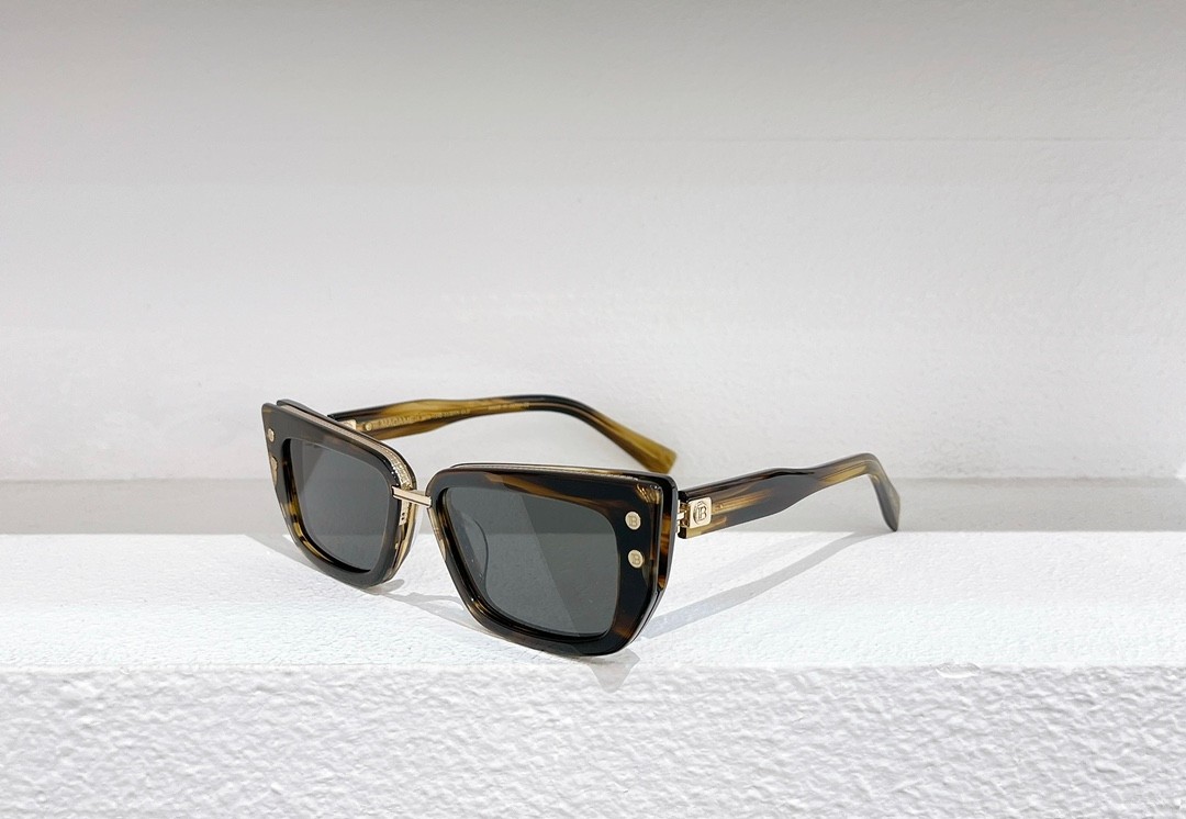 Balmain glasses