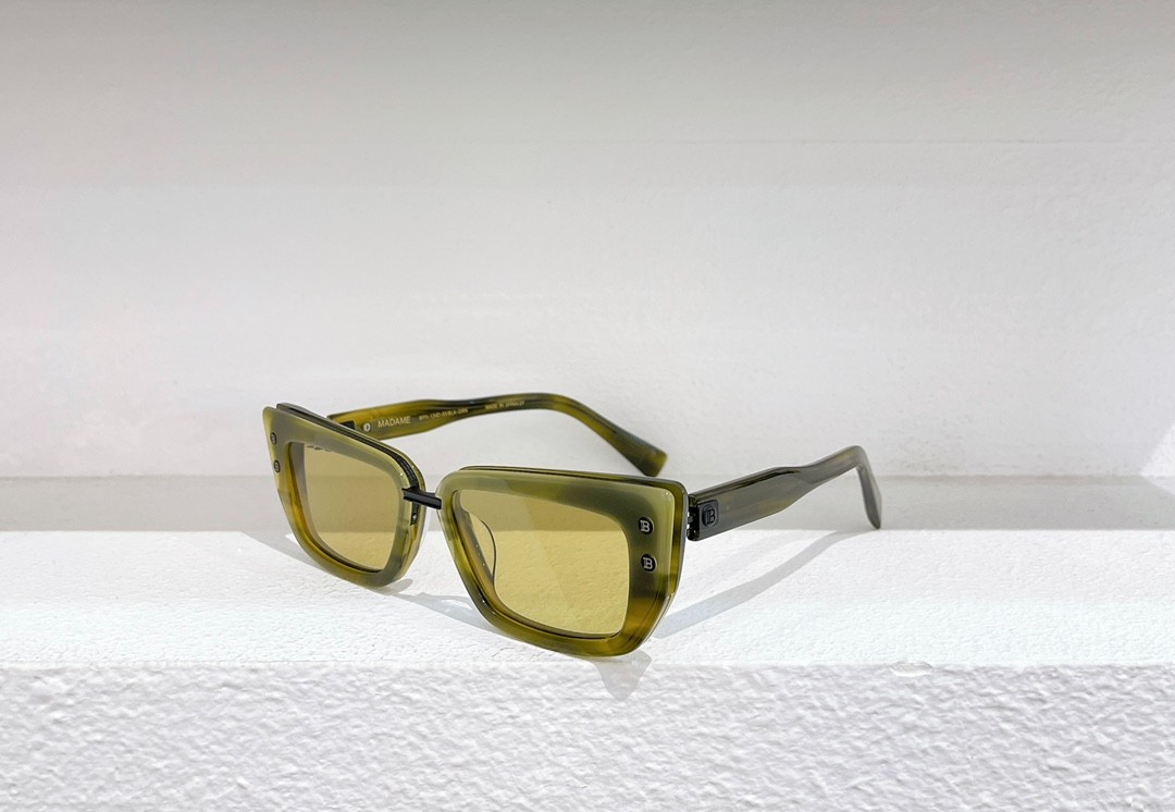 Balmain glasses