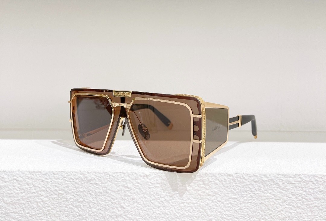 Balmain glasses