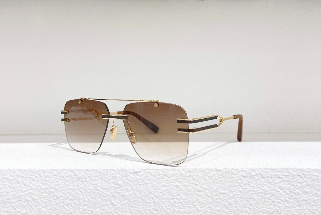 Balmain glasses