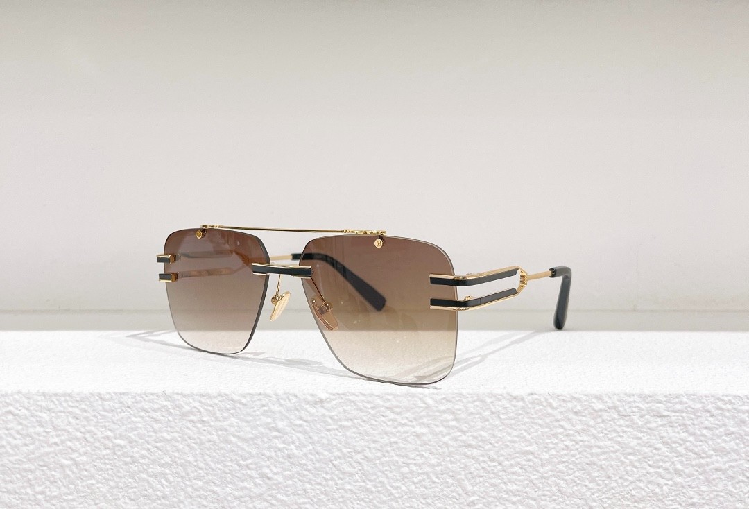 Balmain glasses