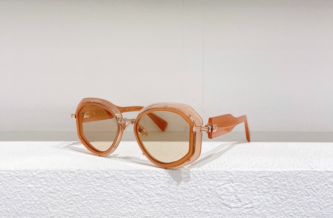 Balmain glasses