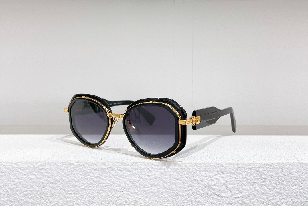Balmain glasses