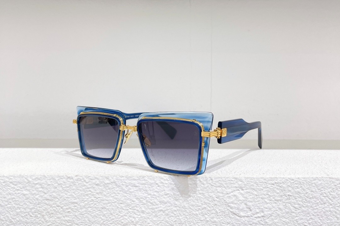 Balmain glasses