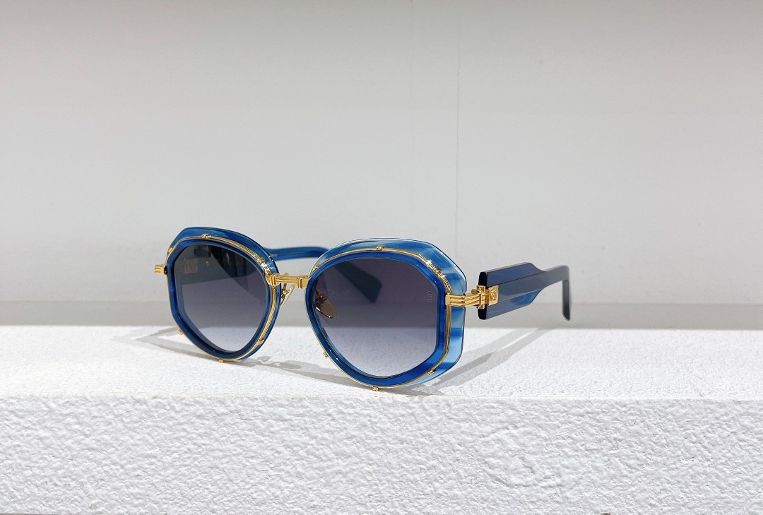 Balmain glasses