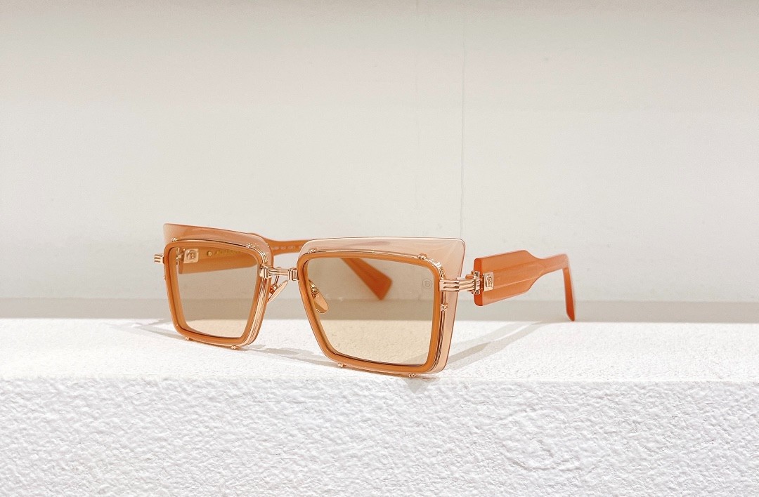 Balmain glasses