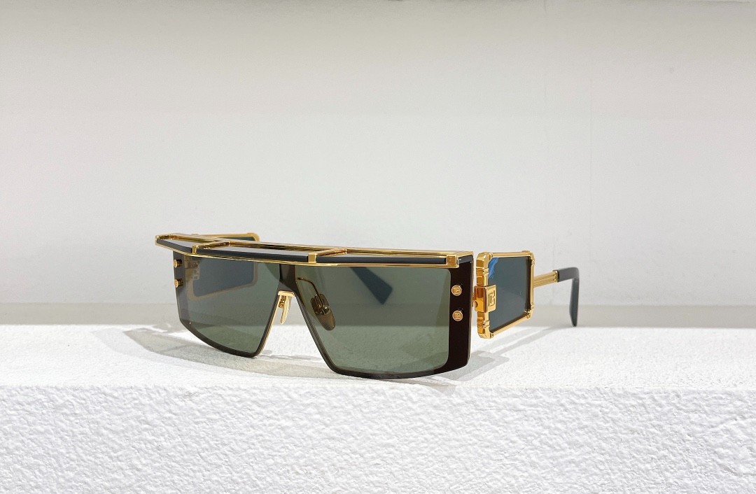 Balmain glasses