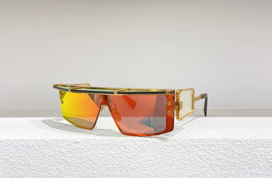 Balmain glasses