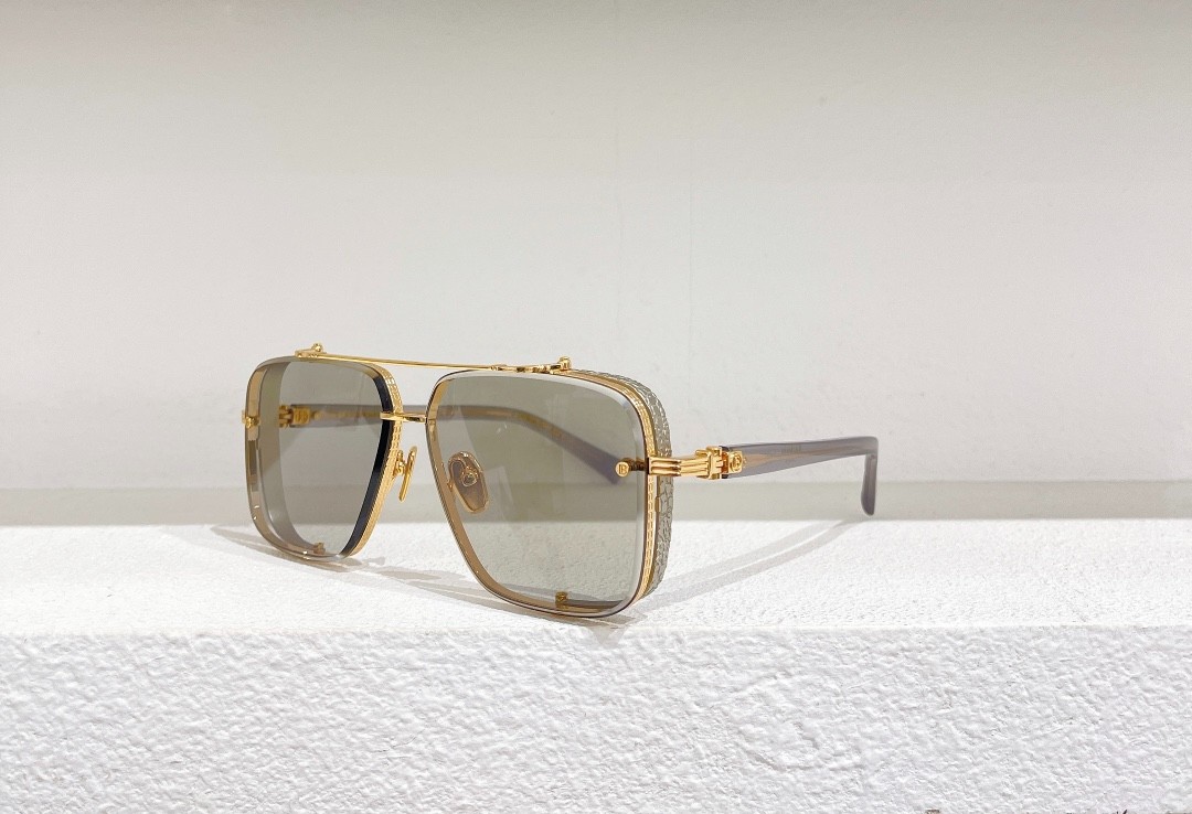 Balmain glasses