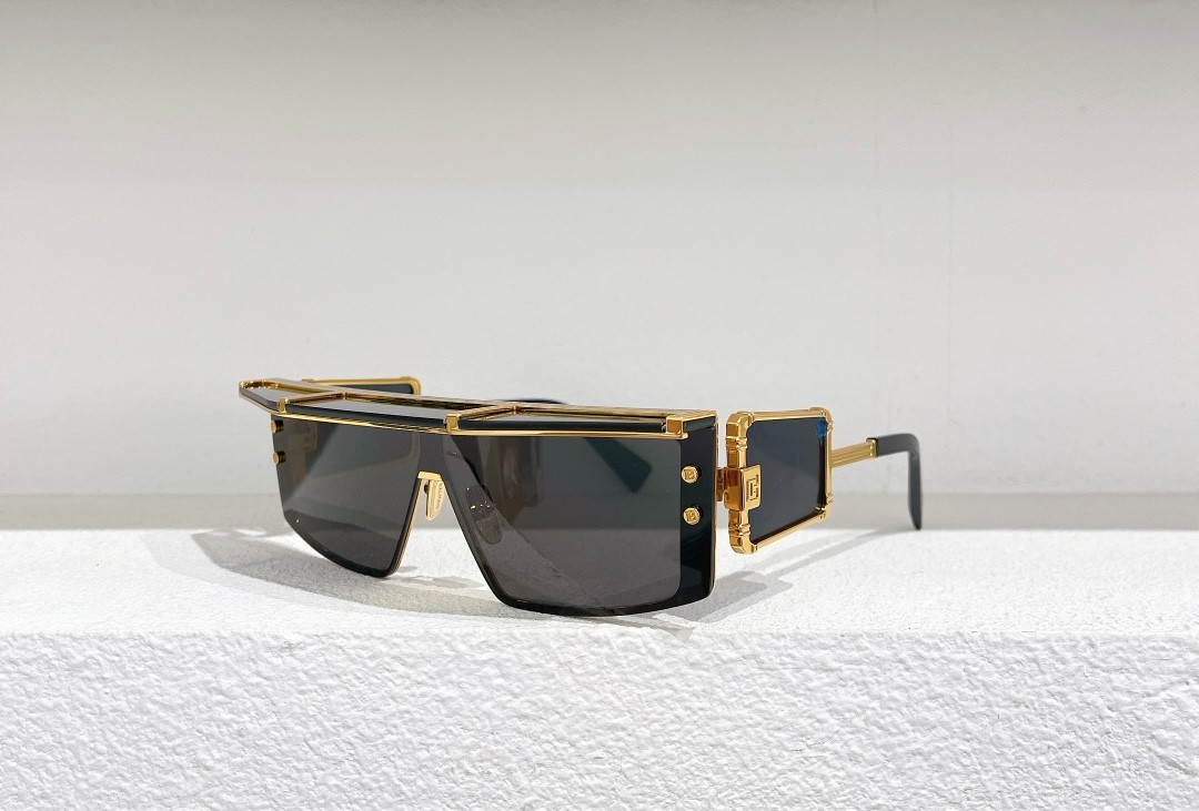 Balmain glasses