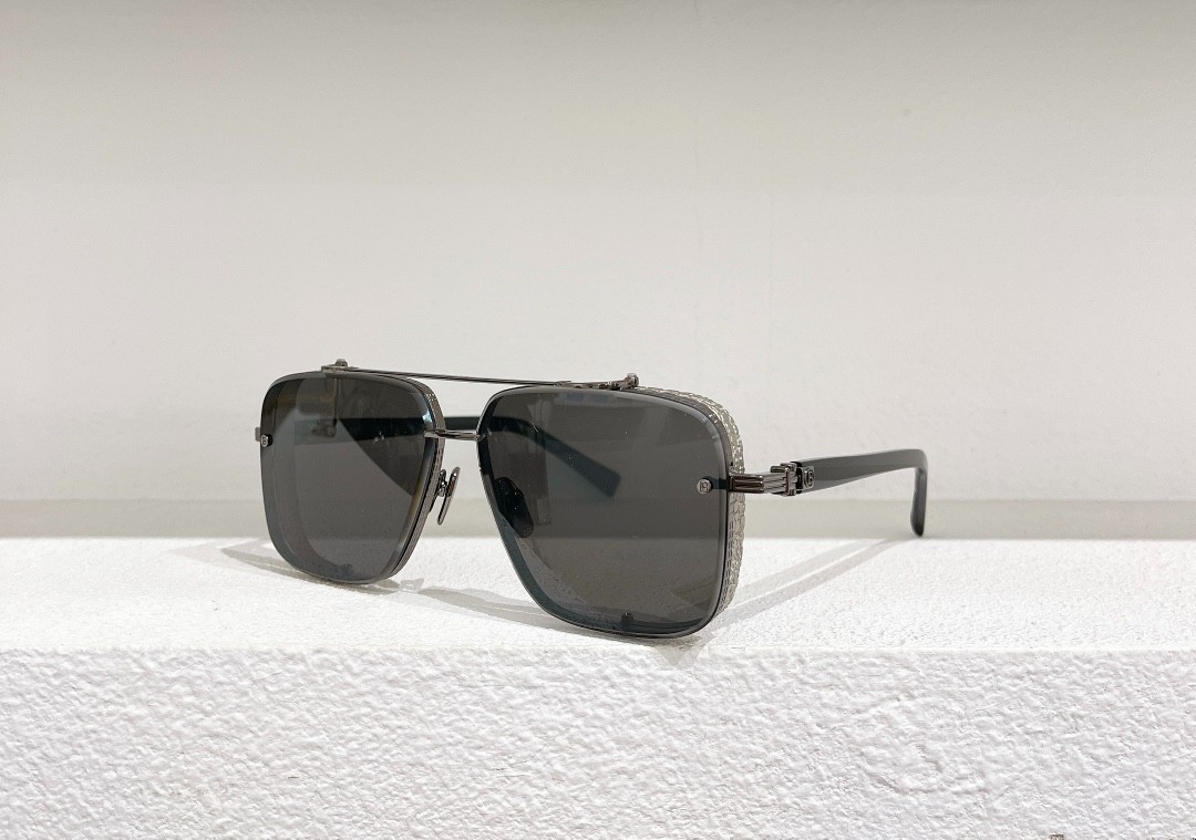 Balmain glasses