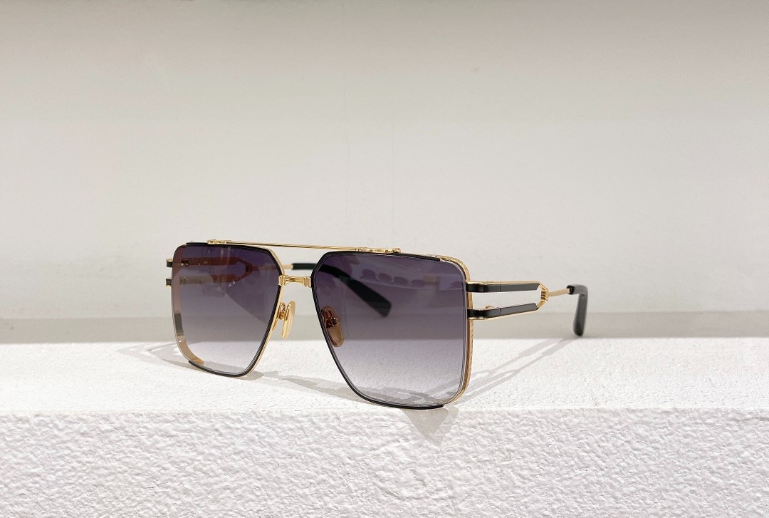 Balmain glasses