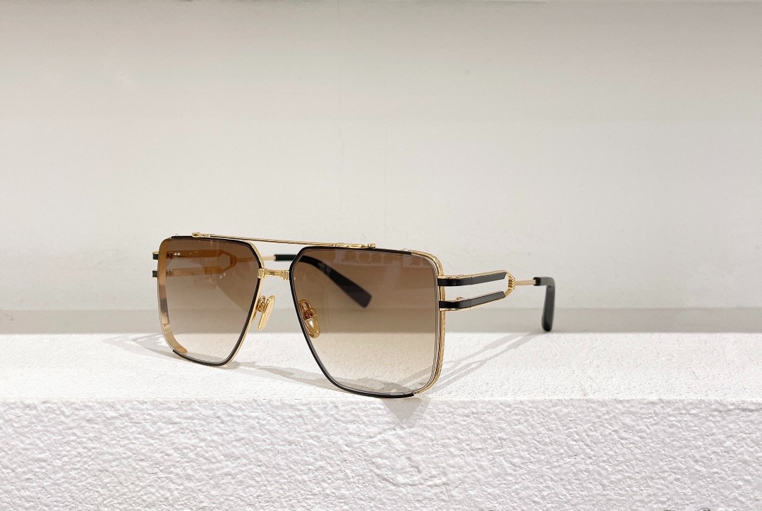 Balmain glasses