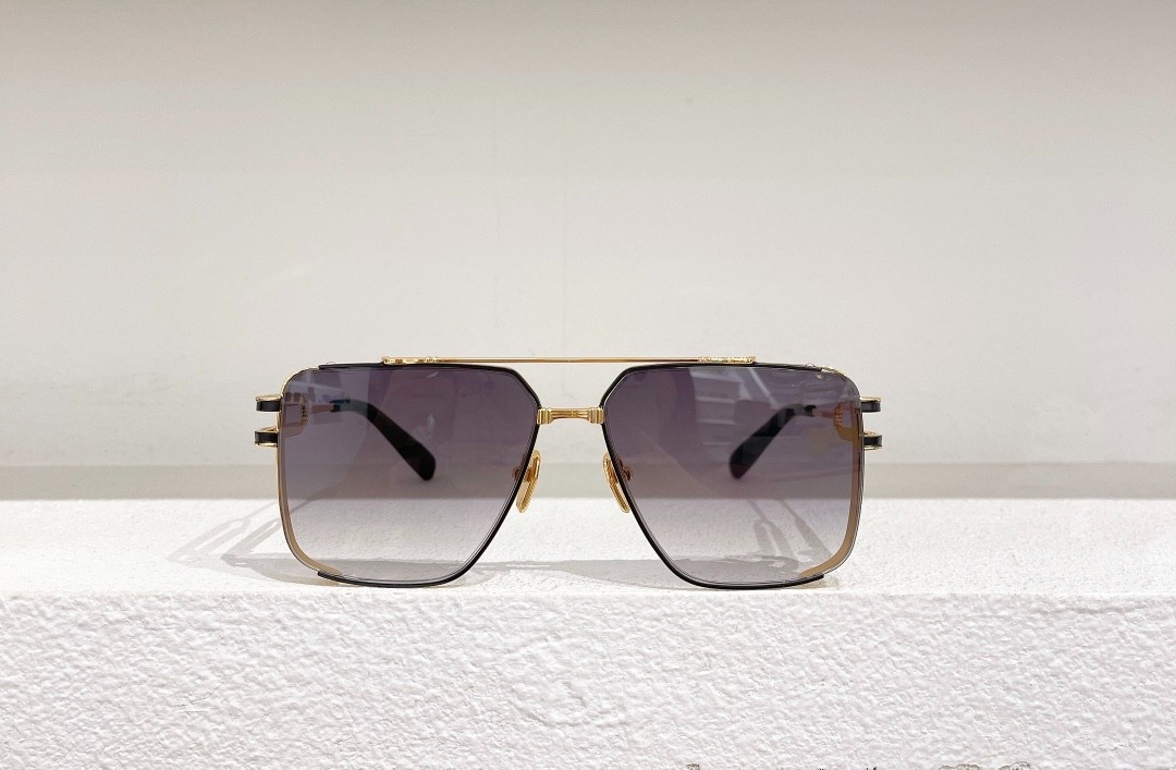 Balmain glasses