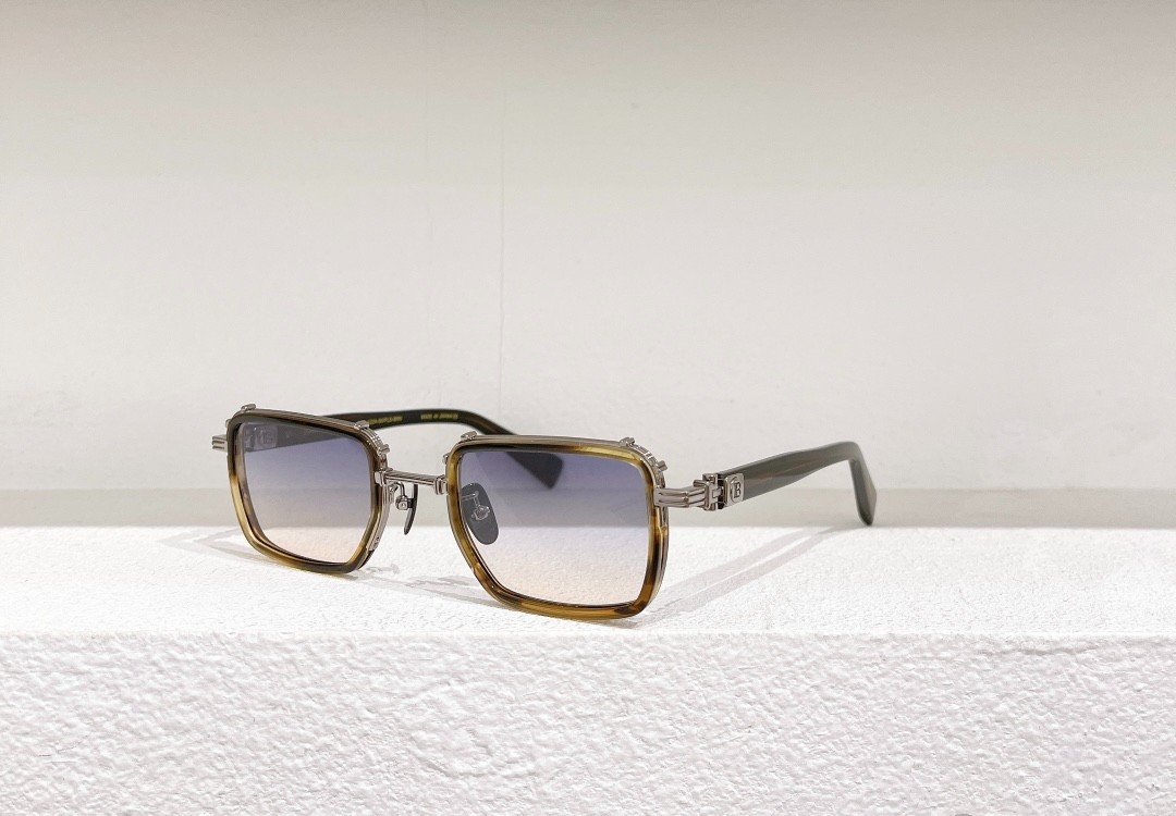 Balmain glasses