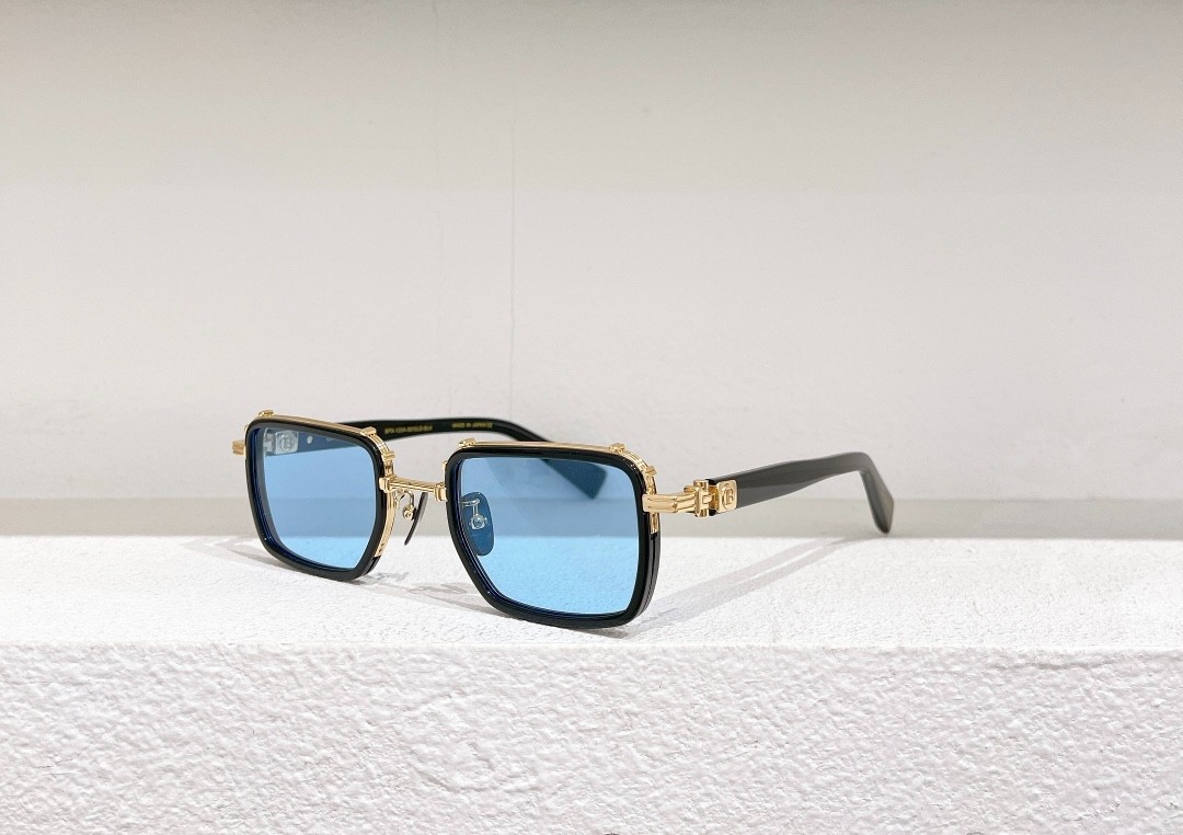 Balmain glasses