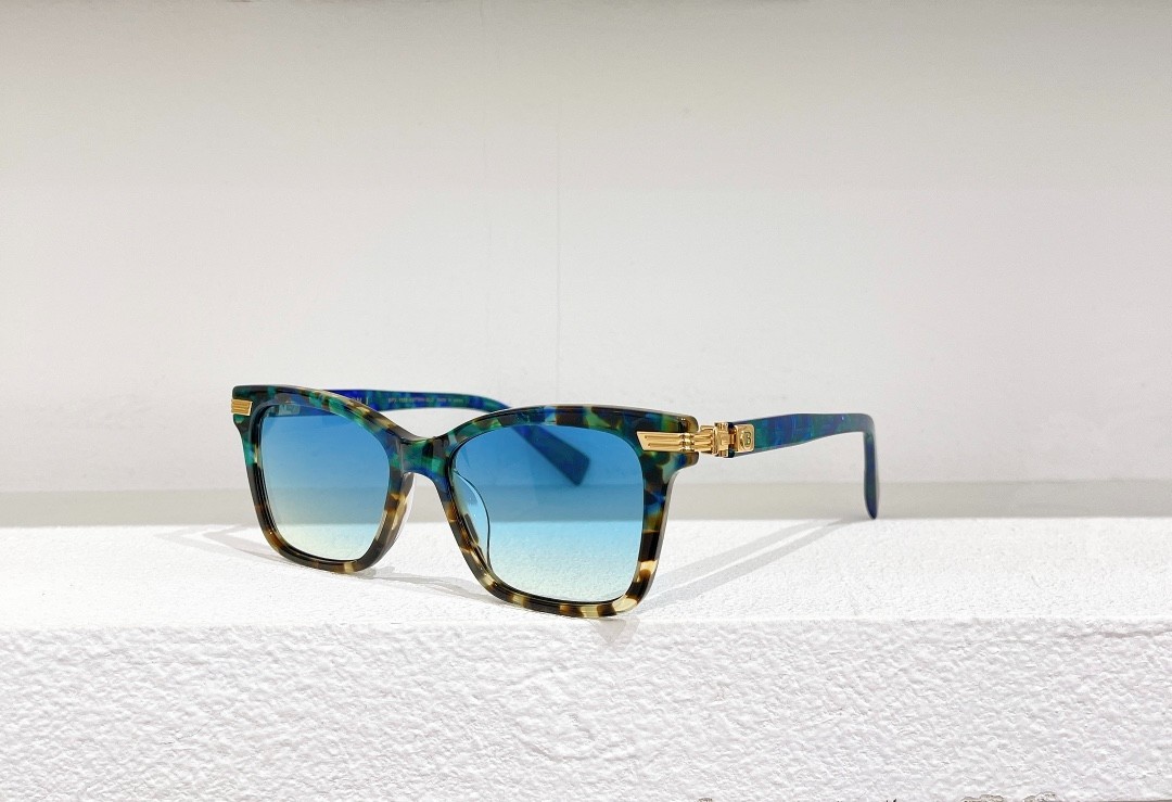 Balmain glasses