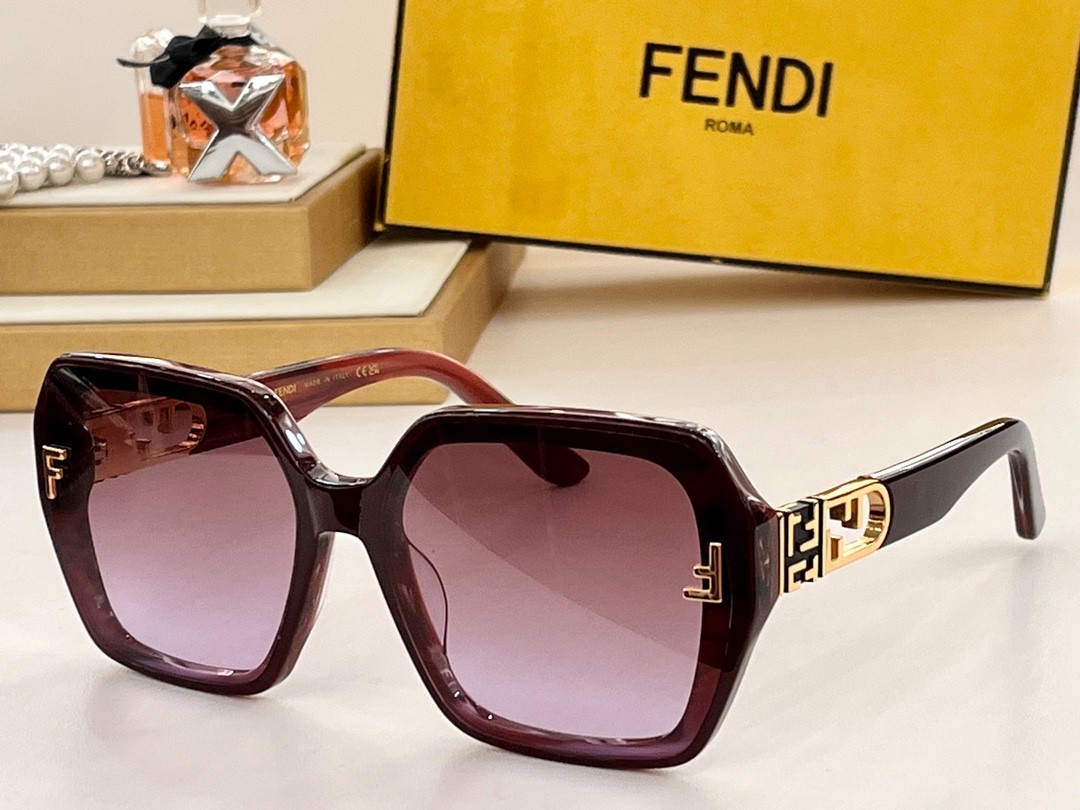 Fendi 02