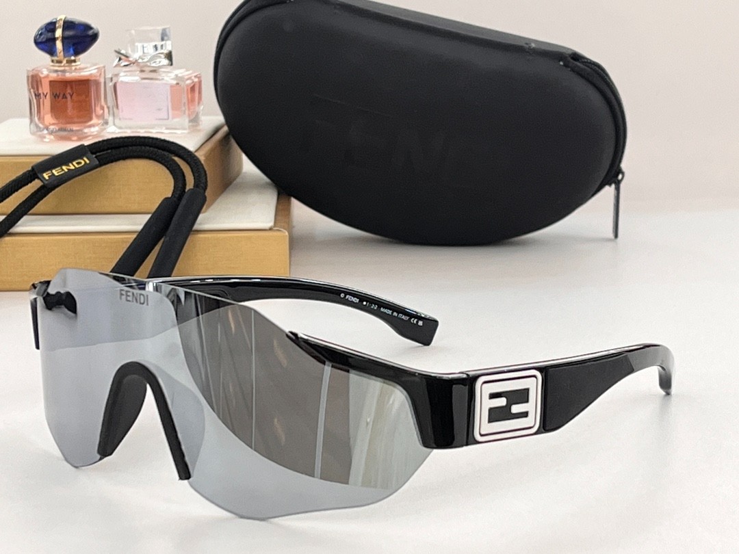 Fendi 02