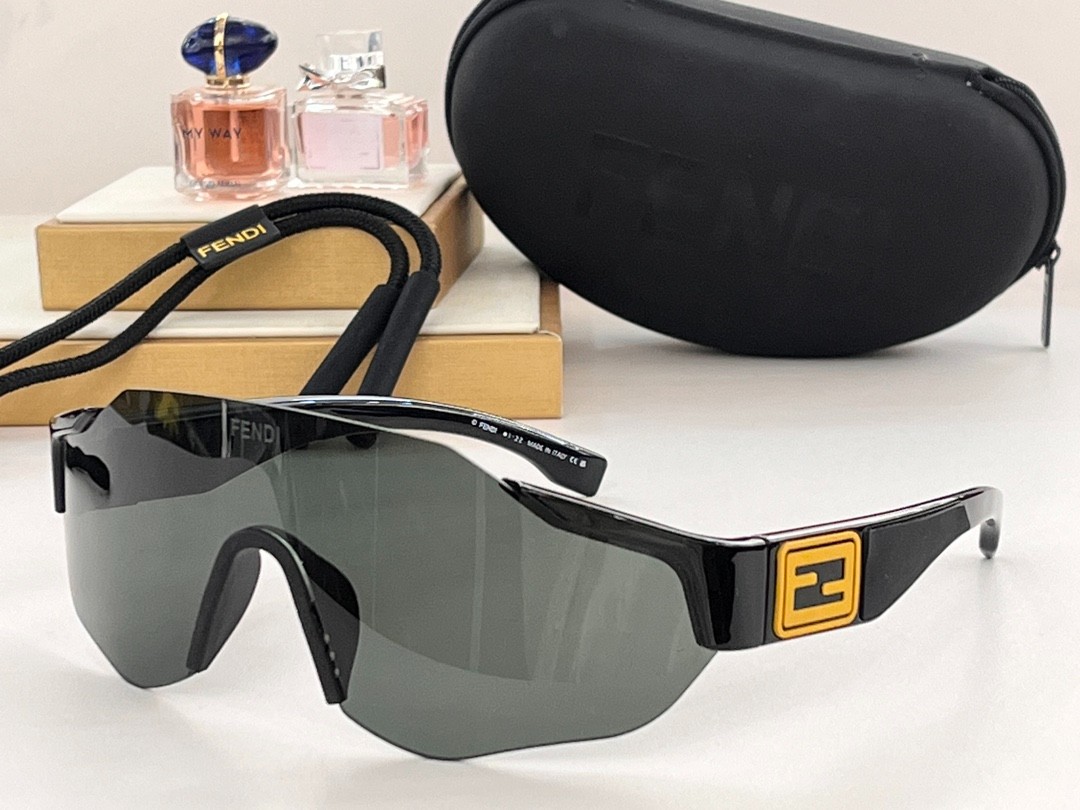 Fendi 02