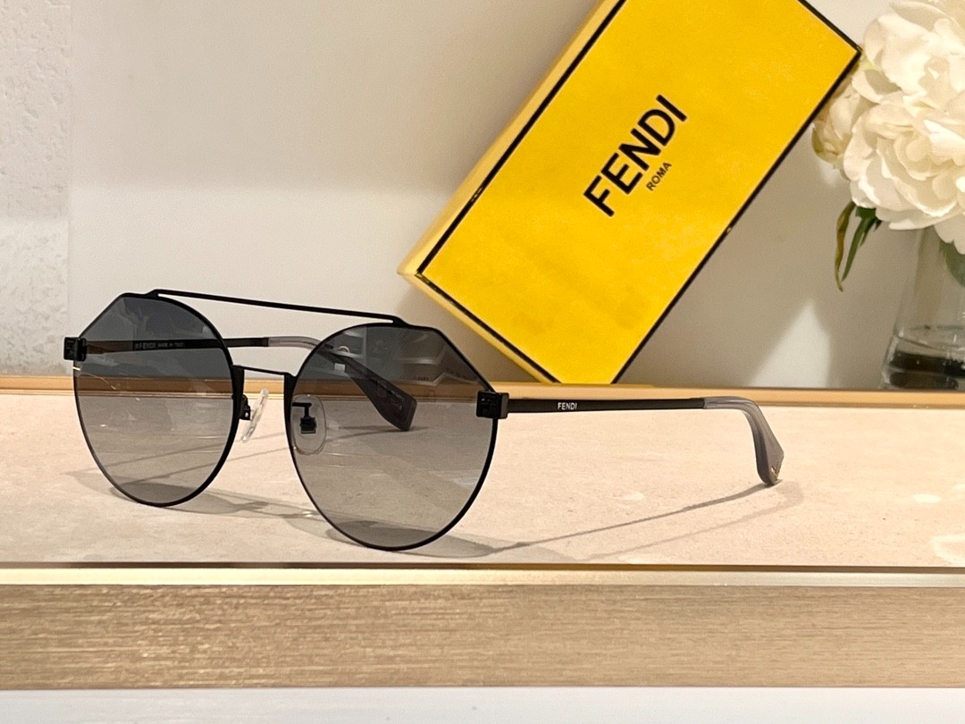Fendi 02