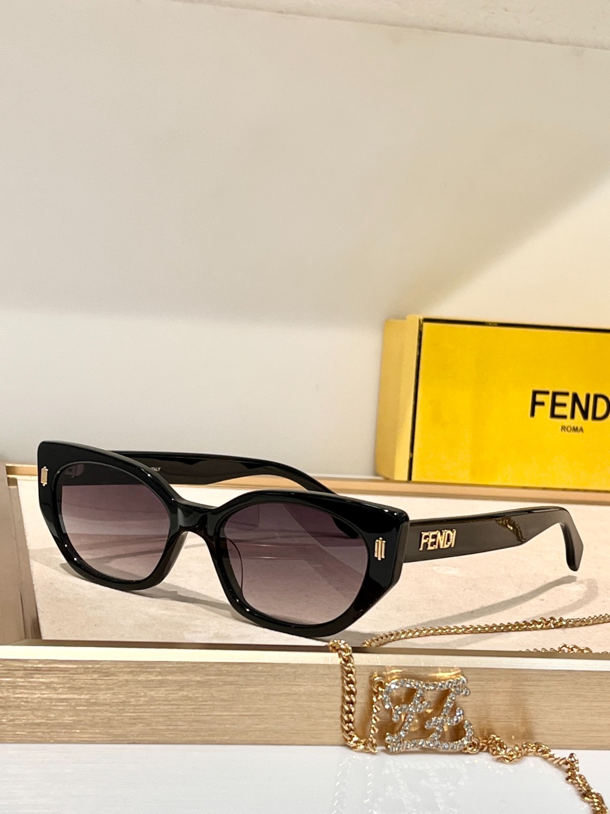 Fendi 02
