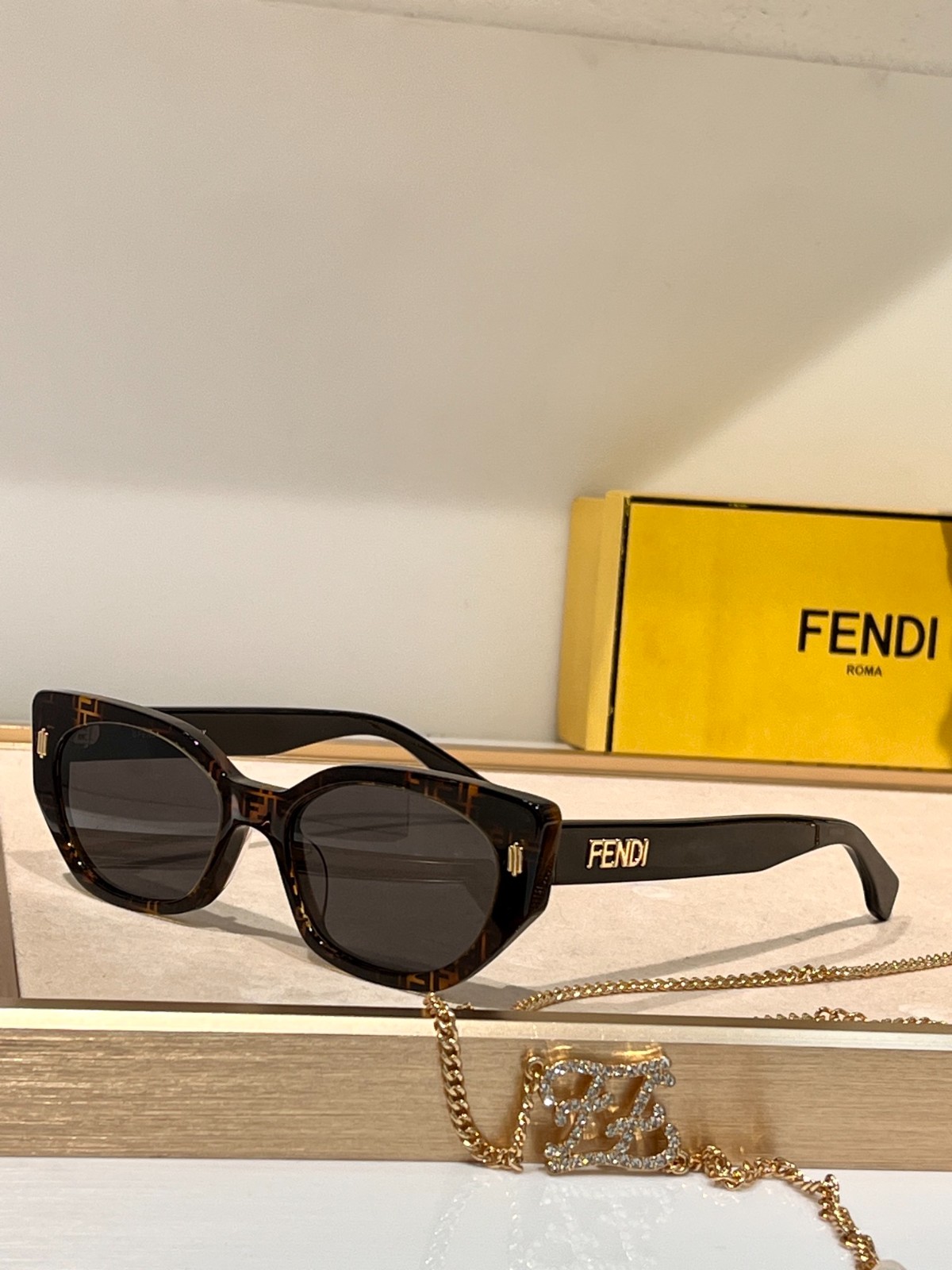 Fendi 02