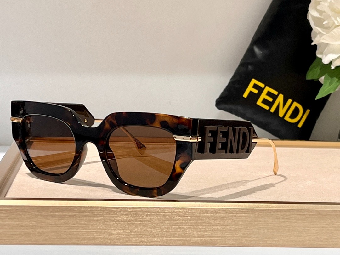 Fendi 02