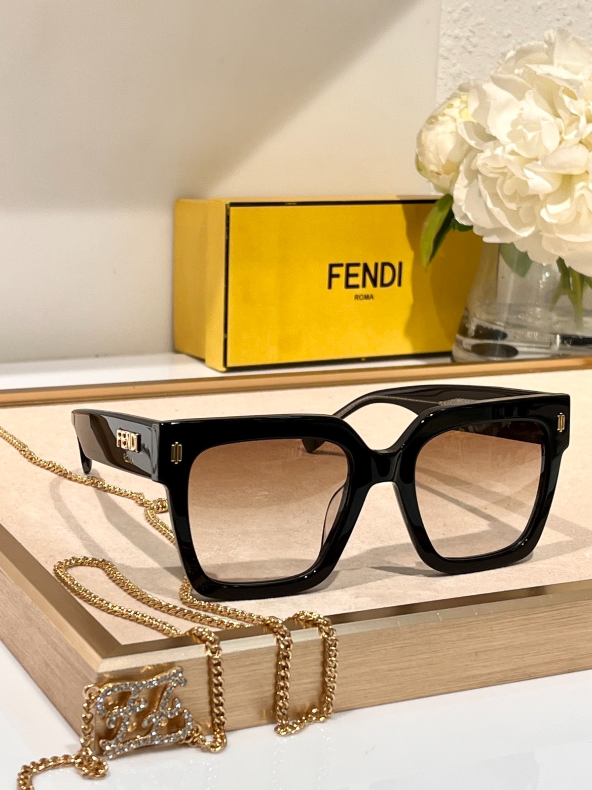 Fendi 02