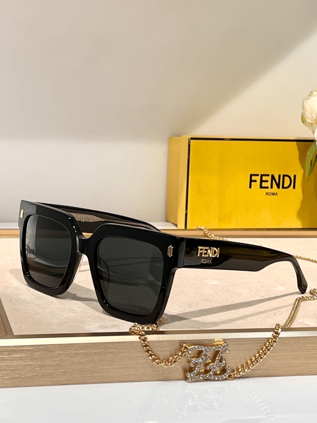 Fendi 02