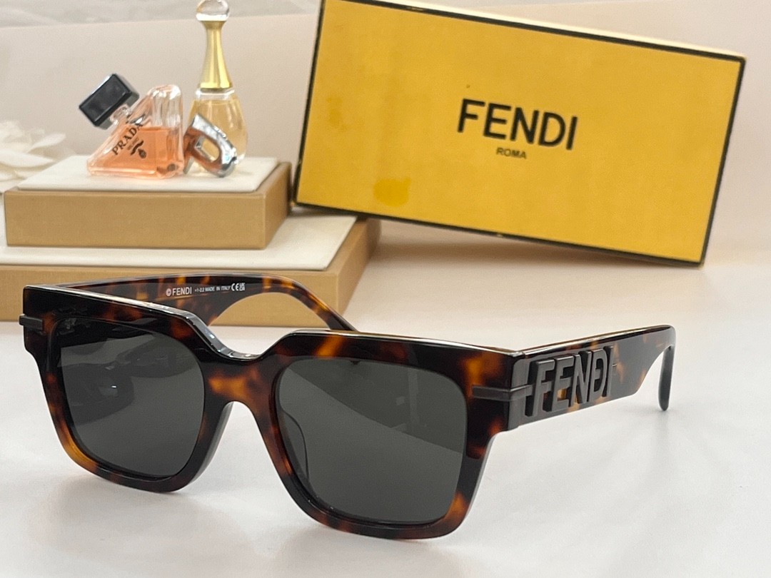 Fendi 02