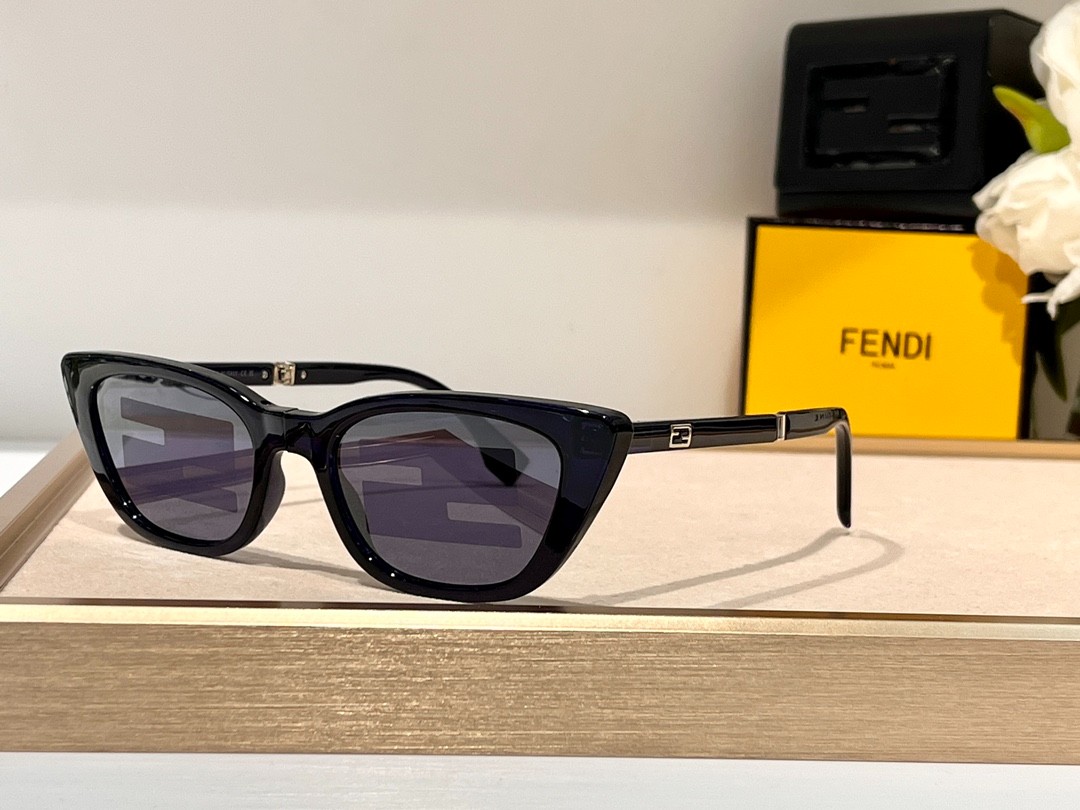 Fendi 02